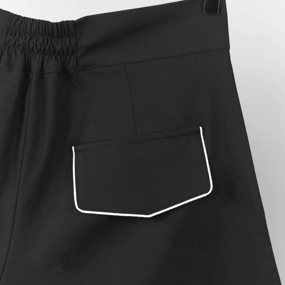 SHORT OVERSIZED CASIMIR NEGRO